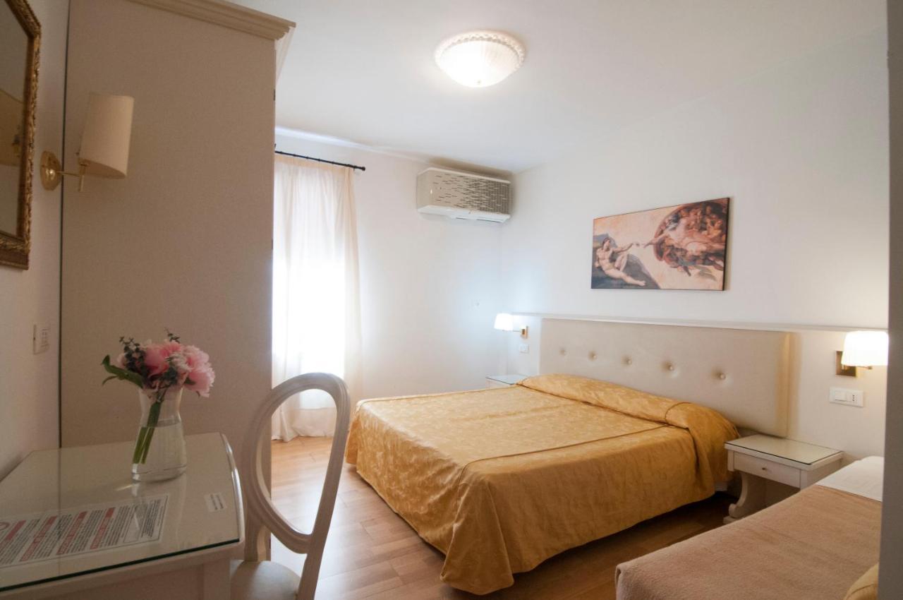 Albergo Ai Tolentini Венеция Екстериор снимка
